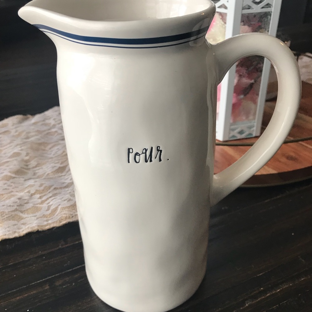 Rae Dunn Pitcher